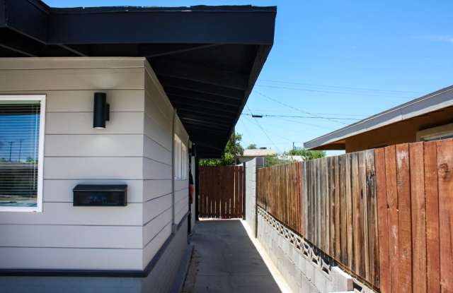 1125 Tamerack Avenue photos photos