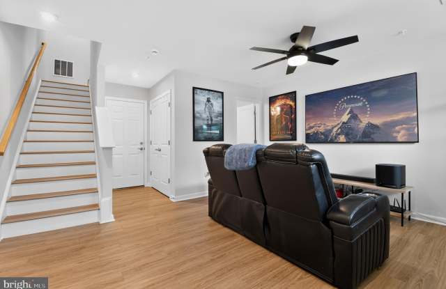 12602 CANOPY AVE Gallery 4