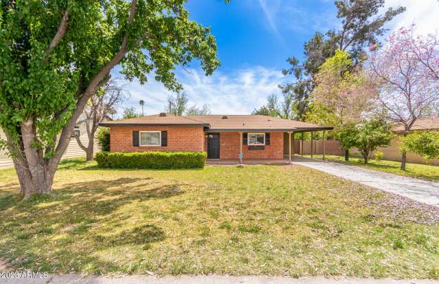 4113 E AVALON Drive - 4113 East Avalon Drive, Phoenix, AZ 85018