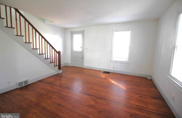 11 HART AVENUE Gallery 2