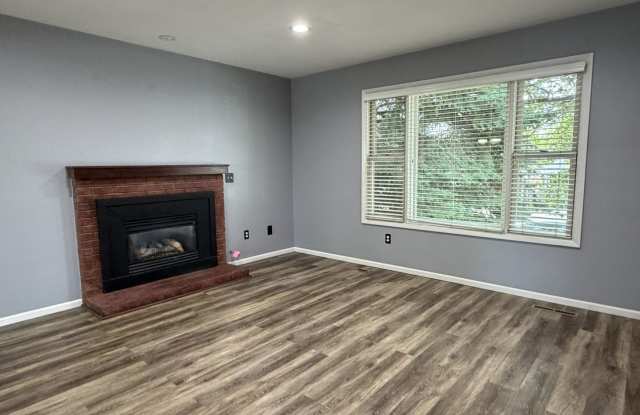 Limited-Time Special: 50% Off First Month | Spacious 3-Bedroom Home in Fort Collins Gallery 4
