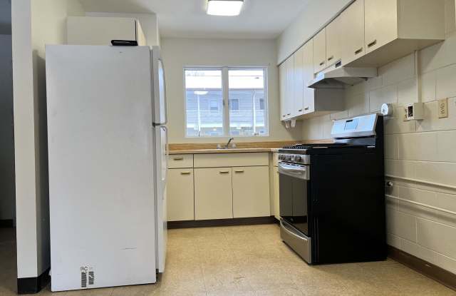 1643 E 29th Street photos photos