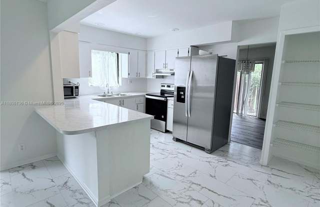 6183 Live Oak Ct photos photos