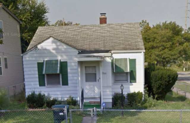 1302 Mann Avenue photos photos