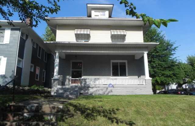 3200 Central Street - 3200 Central Street, Kansas City, MO 64111