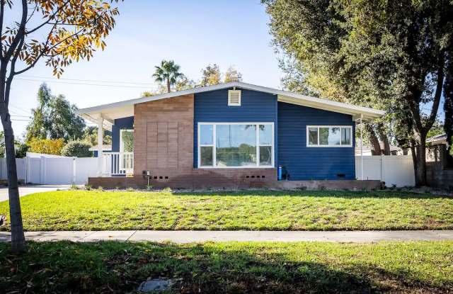 3538 Roslyn Street photos photos