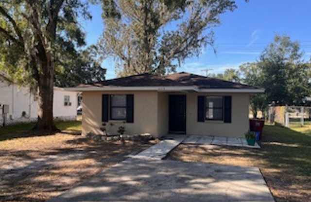 609 N Palm Dr.- 3 Bed, 1 Bath Home for Rent - 609 North Palm Drive, Plant City, FL 33563