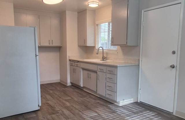 Alrene Court (5100-5132), Walnut Avenue (2116) photos photos Alrene Court (5100-5132), Walnut Avenue (2116) photos photos