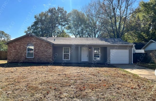 5757 Iroquois Dr - 5757 Iroquois Drive, Horn Lake, MS 38637