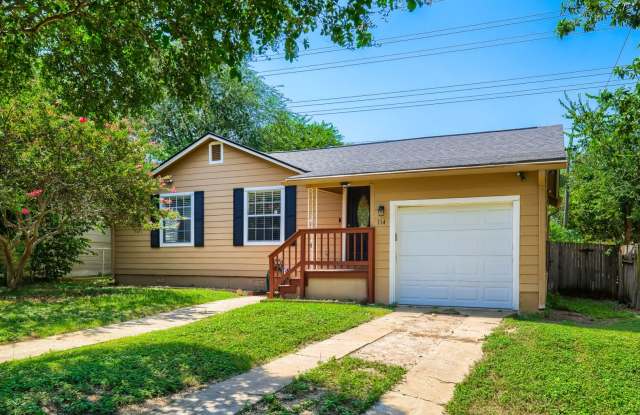Alamo Heights home available now! photos photos Alamo Heights home available now! photos photos