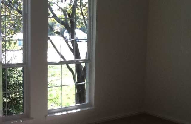 301 Mack Dr Gallery 4