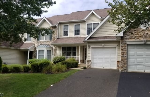 10 HUDSON DR - 10 Hudson Drive, Somerset County, NJ 07920