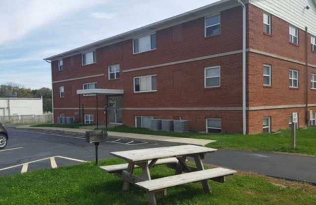 Meadow Dr Apartments photos photos