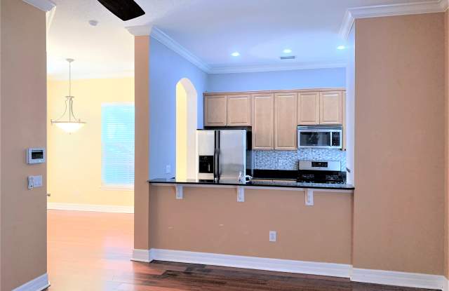 1007 Edison Park Ct Gallery 4