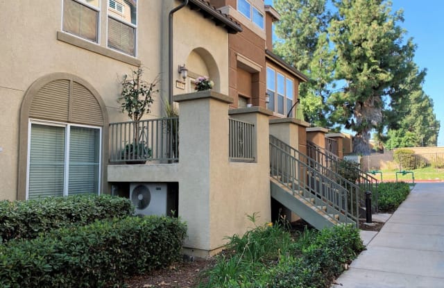 9809 Old Tree Ln - 9809 Old Tree Lane, Santee, CA 92071