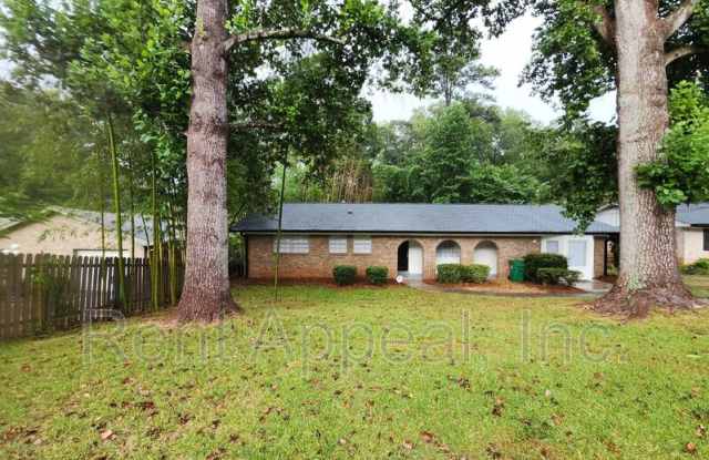 2830 Knollview Dr photos photos