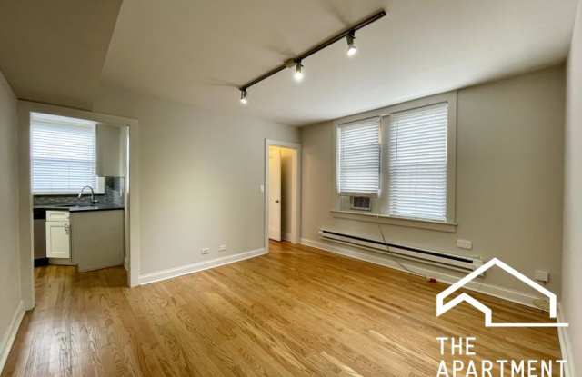 2323 North Rockwell St. photos photos