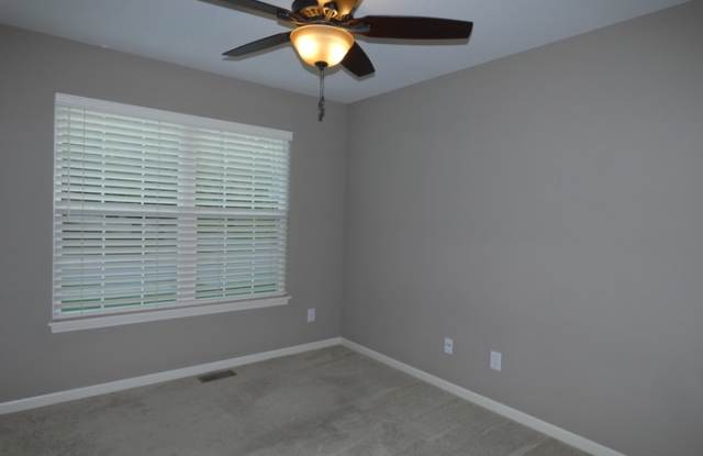 194 North Camelot Drive Gallery 4