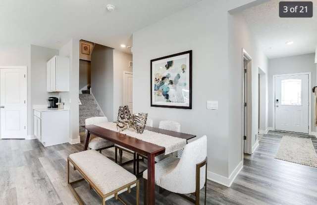 5058 Stable View Drive Gallery 3