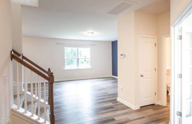 8400 Jordan Meadow Drive Gallery 4