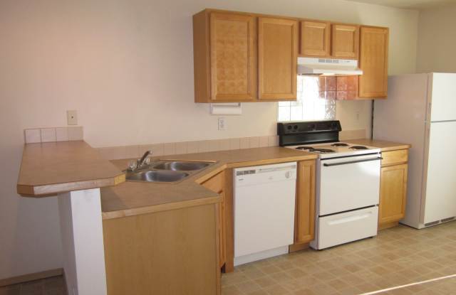 Cedar Creek Village 1 Bedroom 1 Bath Condo Gallery 3