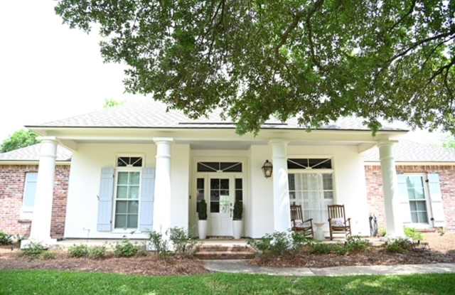 17745 W Colony Way (5 Bed/3 Bath) Gallery 4