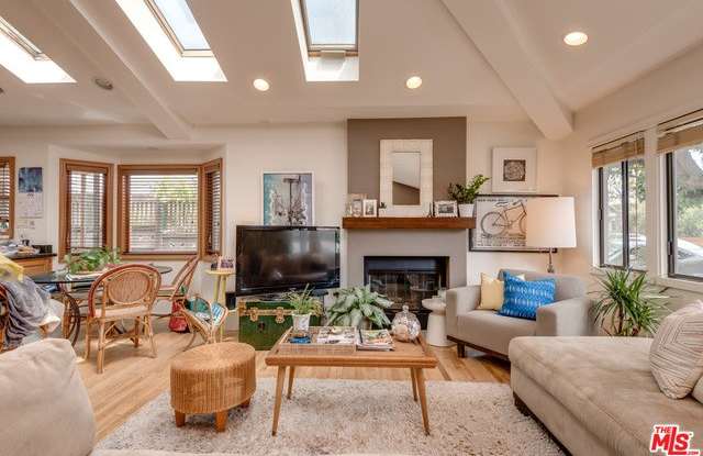 2417 Bryan AVE - 2417 Bryan Avenue, Los Angeles, CA 90291