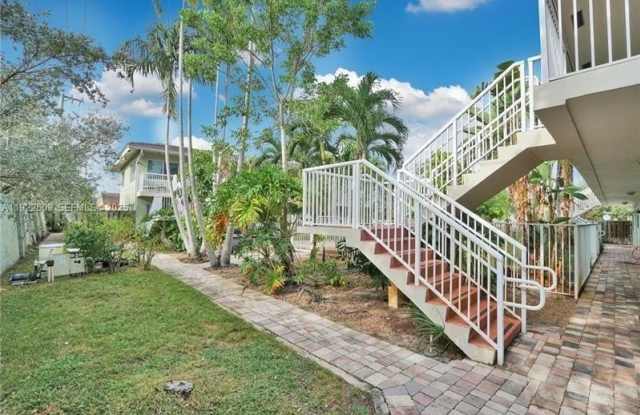 1424 Holly Heights Dr photos photos