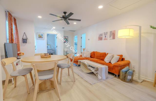 807 Dreiss Street photos photos