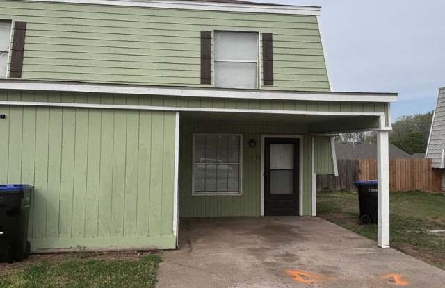 Spacious duplex in Noble, OK photos photos