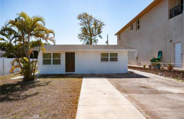 2648 Van Buren Ave photos photos