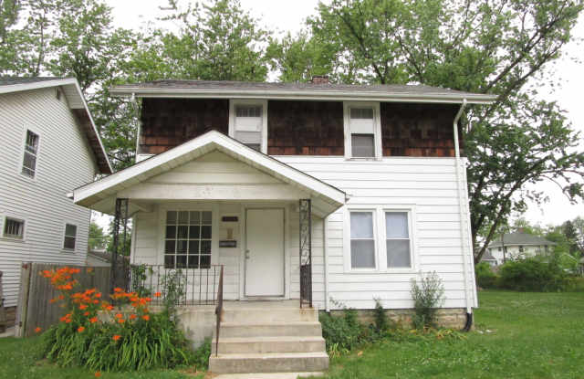New Listing!! 3 Bedroom Two Story Home!! - 2926 Lillie Street, Fort Wayne, IN 46806 New Listing!! 3 Bedroom Two Story Home!! - 2926 Lillie Street, Fort Wayne, IN 46806