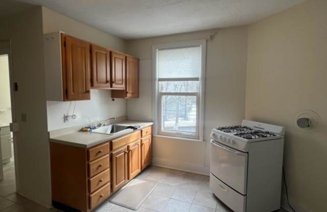 18 Lincoln St. - 18 Lincoln Street, Newton, MA 02461