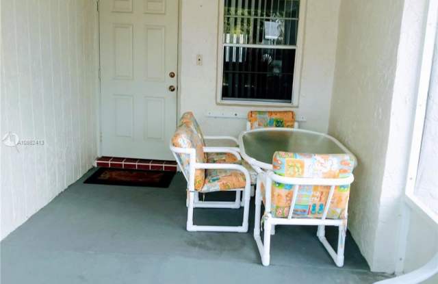 3859 W ROWENA Gallery 3