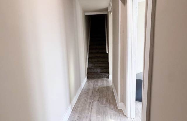 205 North Queen Street photos photos