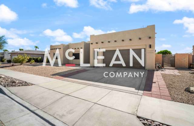 3 Bed & 3 Bath Home with Private Pool/Spa & Solar Gallery 4