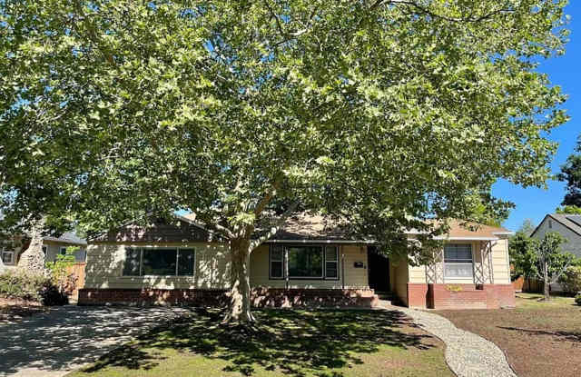 1548 Los Molinos Way photos photos