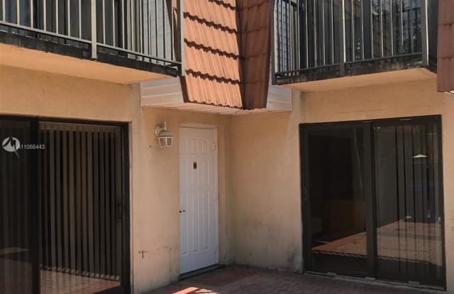2970 SW 11th Pl - 2970 Waterford Dr N, Deerfield Beach, FL 33442