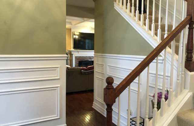3202 Deerpath Lane Gallery 3
