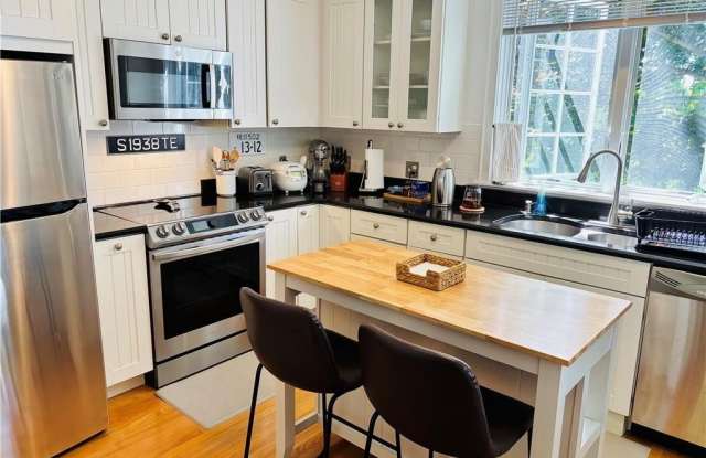 571 Bellevue Avenue Gallery 3