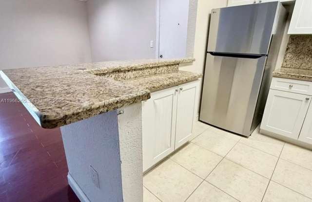 801 NE 199th St photos photos