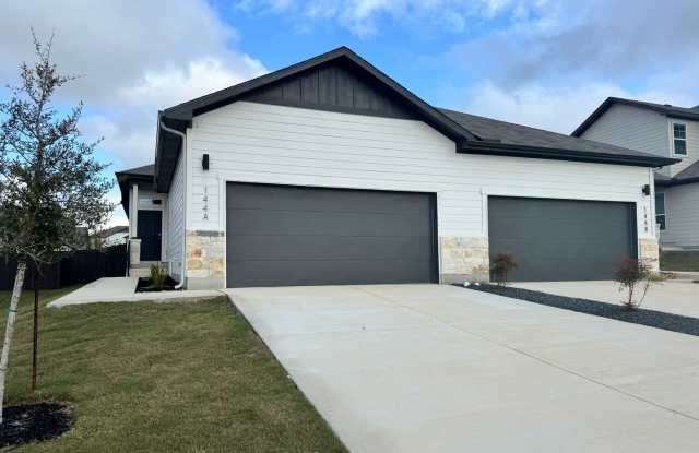 Luxury Duplex in Buda, move in ready photos photos