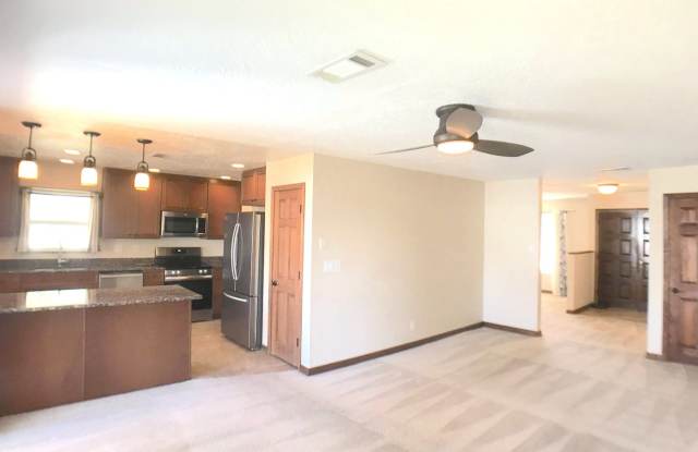 Spacious 4-Bedroom Home in the Desirable Candlelight Park Neighborhood – NE Heights! photos photos