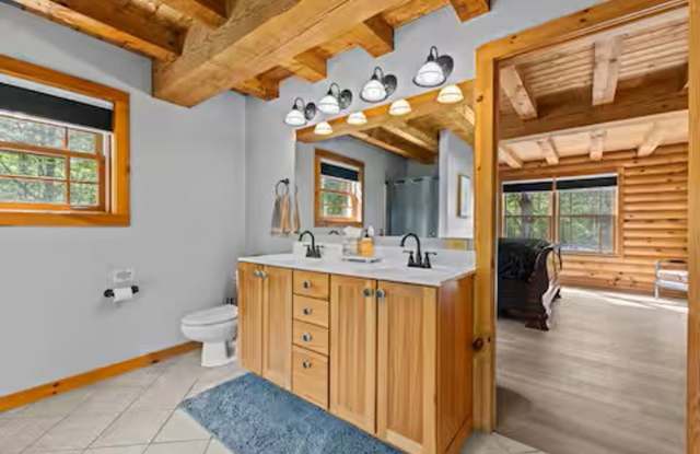 448 Dynamite Hill Road, Hinesburg, VT | Large Contemporary Log Cabin with Cathedral Ceilings, Fireplace & Wraparound Deck | Furnished or Unfurnished Gallery 4