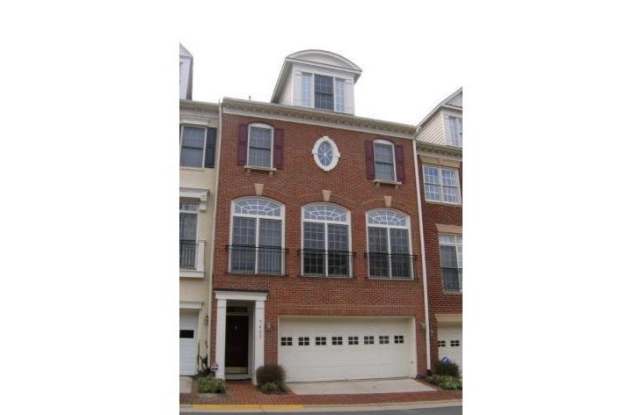 Beautiful 4 Level, 2 Garage, Mclean/Tysons , Brick Town Home W/ Rooftop Terrace; Walk to Metro - 7427 Seneca Ridge Drive, Tysons Corner, VA 22102