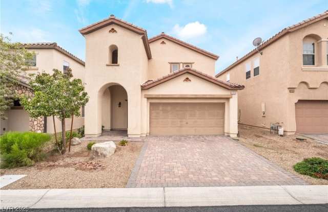 436 White Heart Road - 436 White Heart Road, Spring Valley, NV 89148