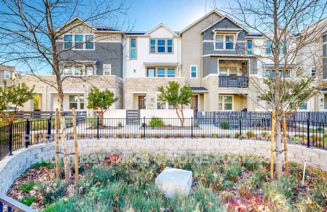 221 Gambrel Circle photos photos