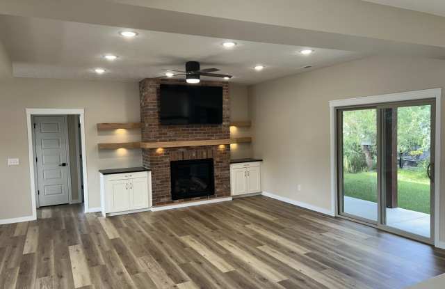 5108 Flowermound Court Gallery 3