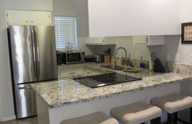 Short Term Rental - Condo Gallery 4