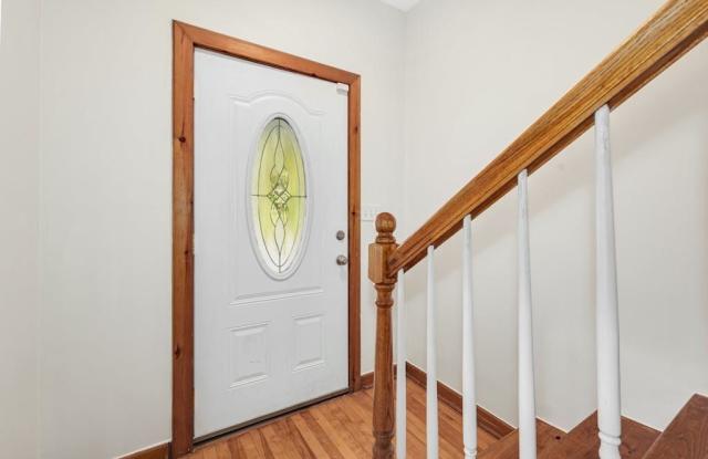 90 E Main Gallery 4